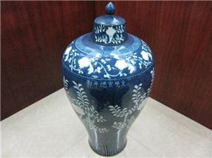 专家指南 如何三步分析法辨明洒蓝釉瓷器拍卖价格的真伪与价值